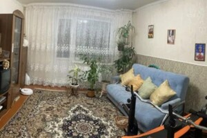 Продается 5-комнатная квартира 101 кв. м в Кропивницком, Жадова