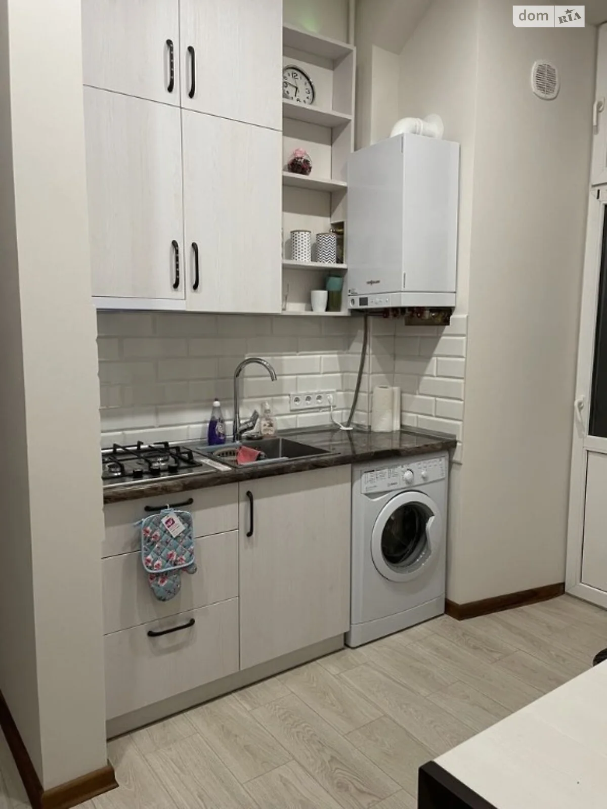 Сдается в аренду 1-комнатная квартира 37 кв. м в Львове, ул. Туган-Барановского - фото 1