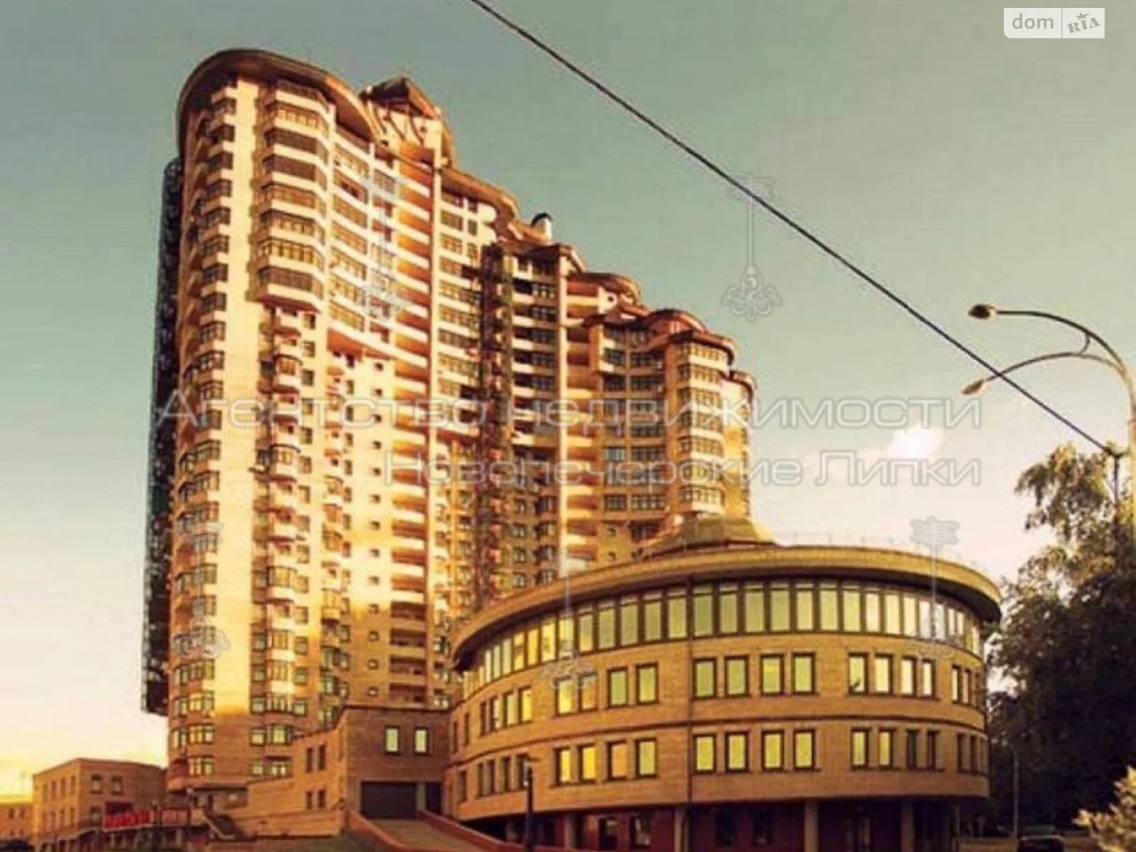 Продается 3-комнатная квартира 190 кв. м в Киеве, ул. Коновальца Евгения, 32Г