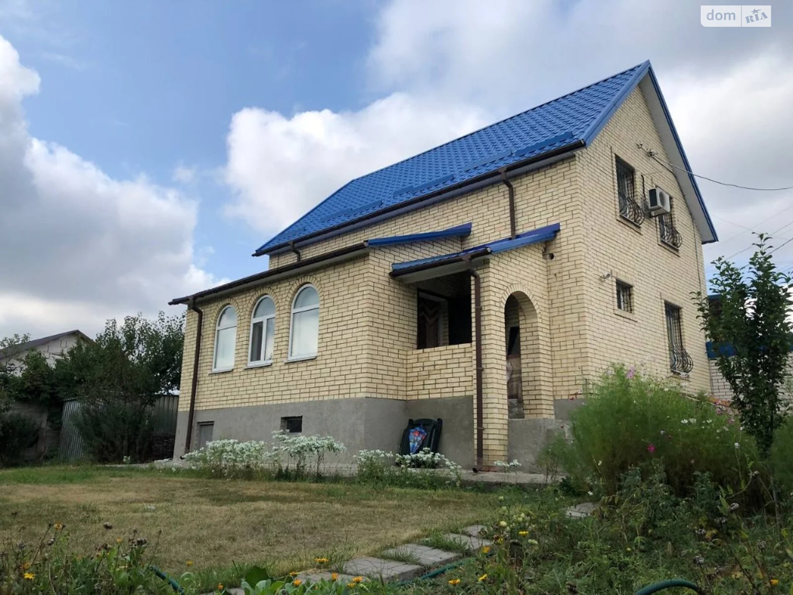 Продается дом на 2 этажа 136 кв. м с террасой, цена: 130000 $ - фото 1