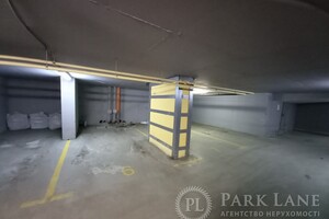 Продается подземный паркинг под легковое авто на 14.9 кв. м, цена: 25000 $
