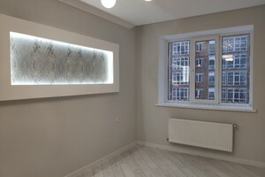 Продаж квартири, Івано-Франківськ, р‑н. Центр, Височана Семена вулиця, буд. 18