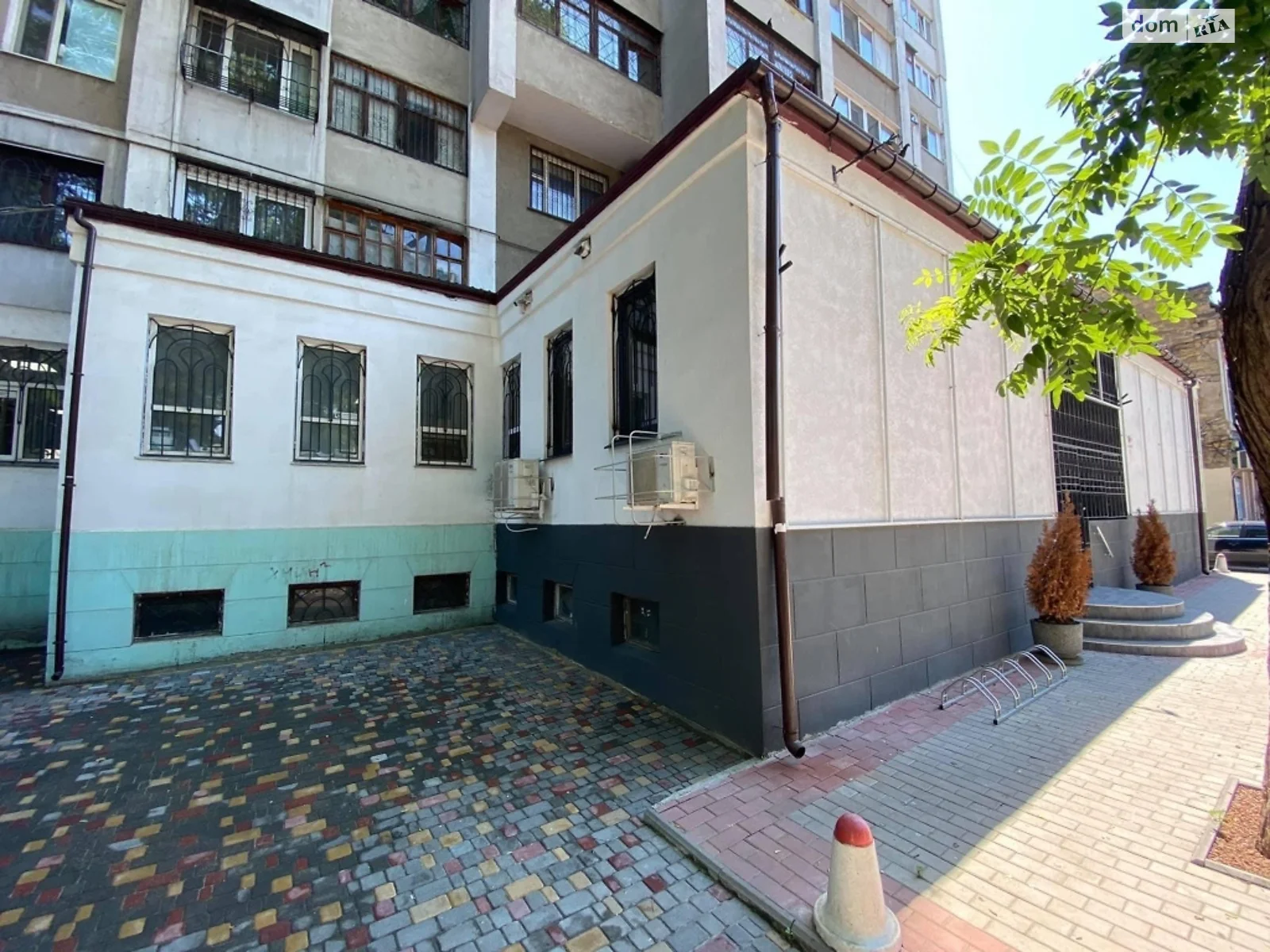 Продается офис 323 кв. м в бизнес-центре - фото 2