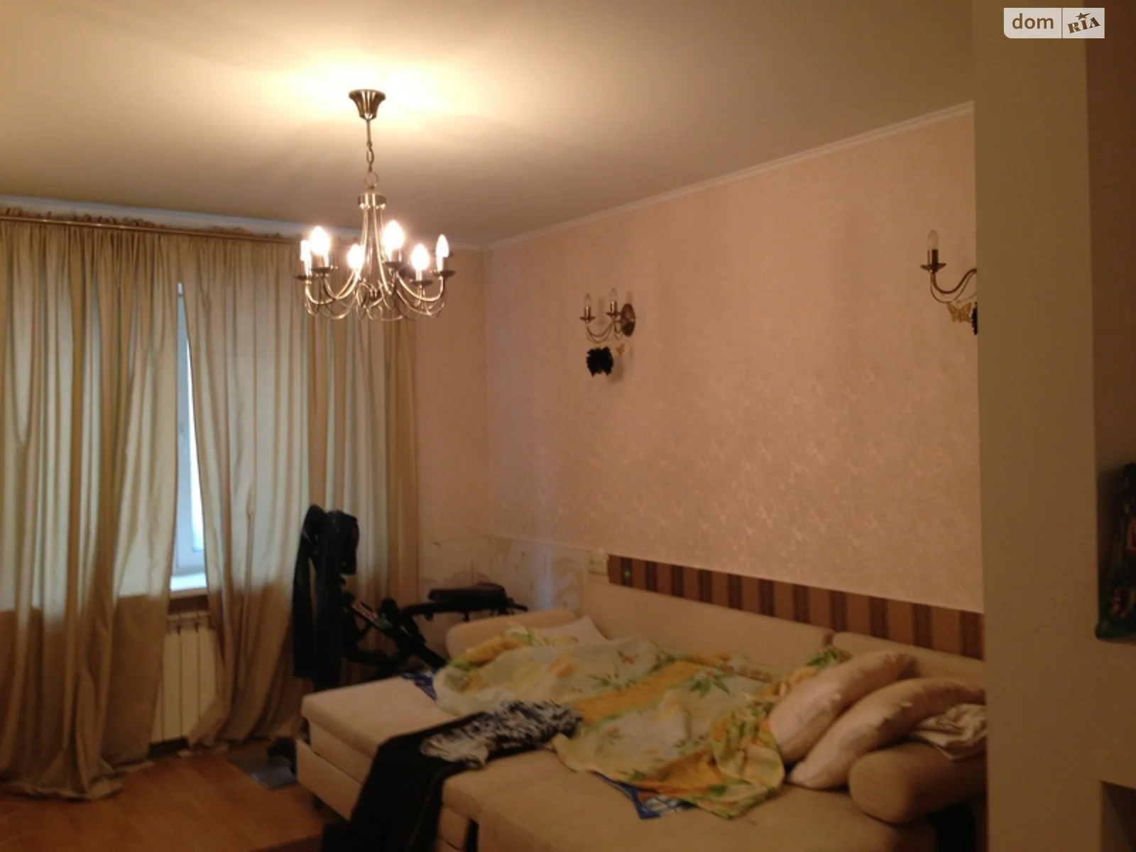 Продается 1-комнатная квартира 33 кв. м в Одессе, ул. Черноморского казачества, 58
