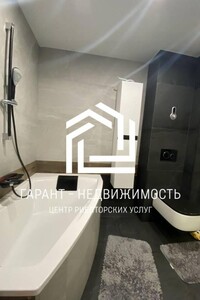 Продается 3-комнатная квартира 64 кв. м в Одессе, Маршала Жукова проспект