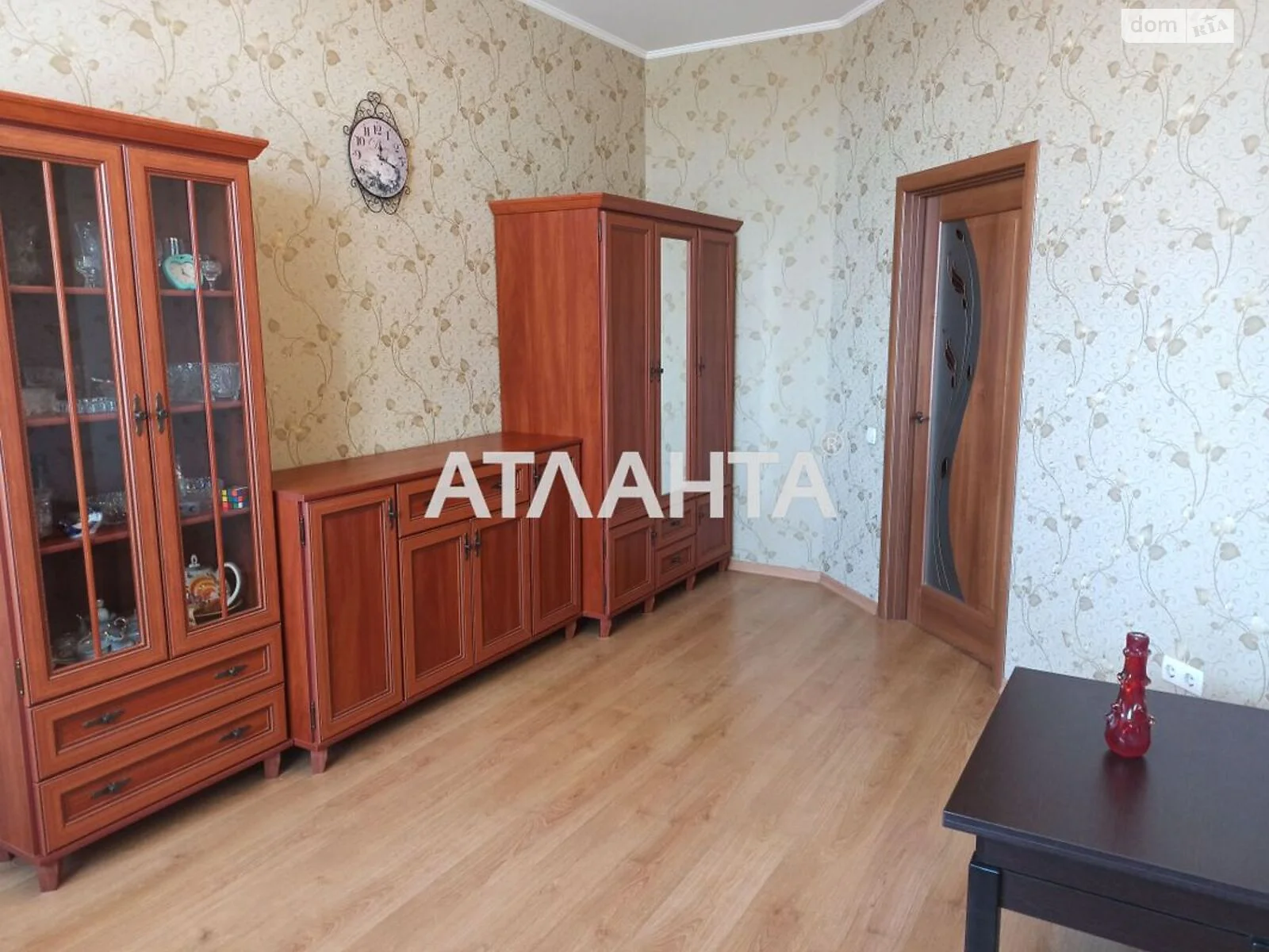 Продається 1-кімнатна квартира 46.7 кв. м у Одесі, вул. Артилерійська, 4В
