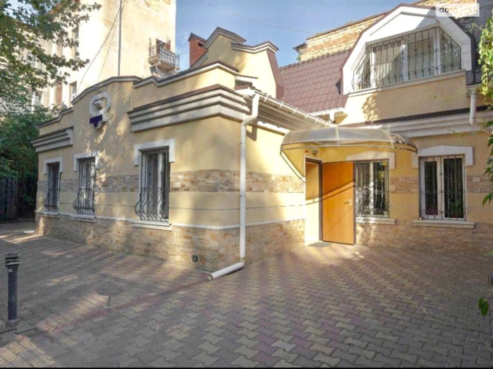 Продається будинок 2 поверховий 315 кв. м з терасою, цена: 399000 $