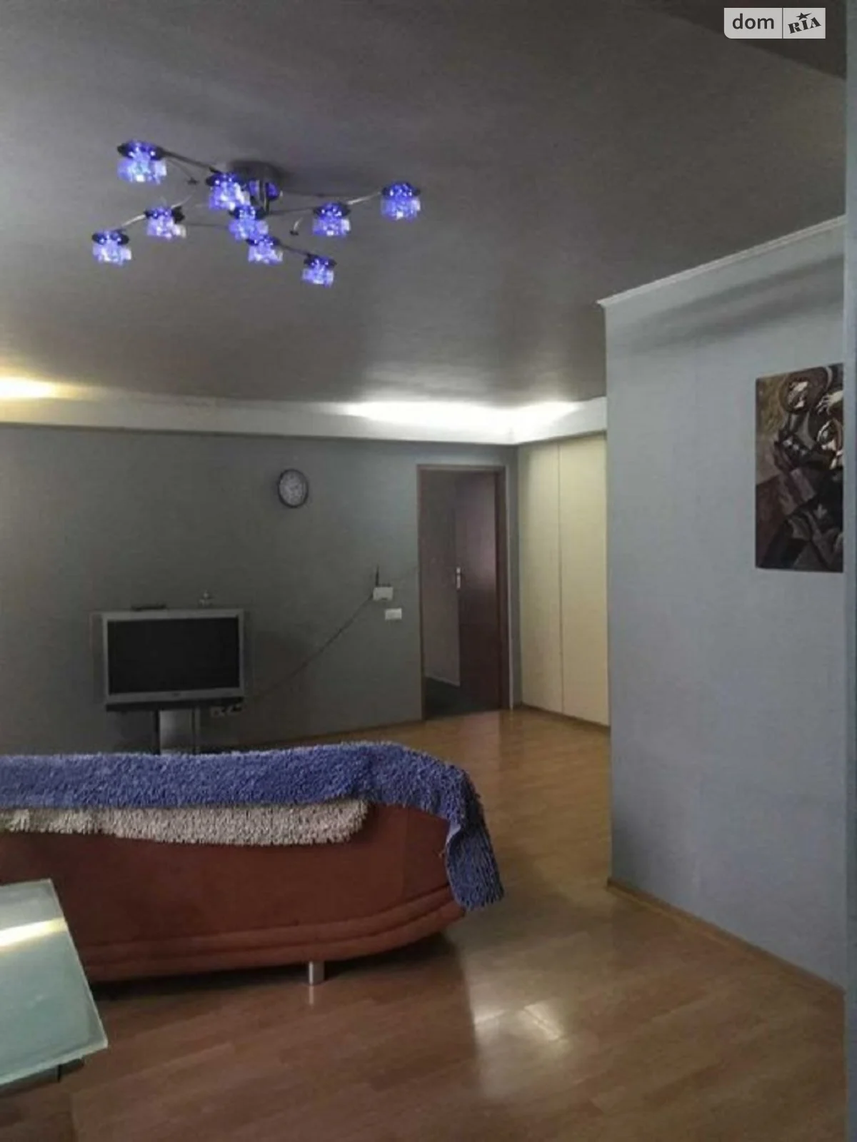 Продается 3-комнатная квартира 61 кв. м в Одессе, ул. Среднефонтанская