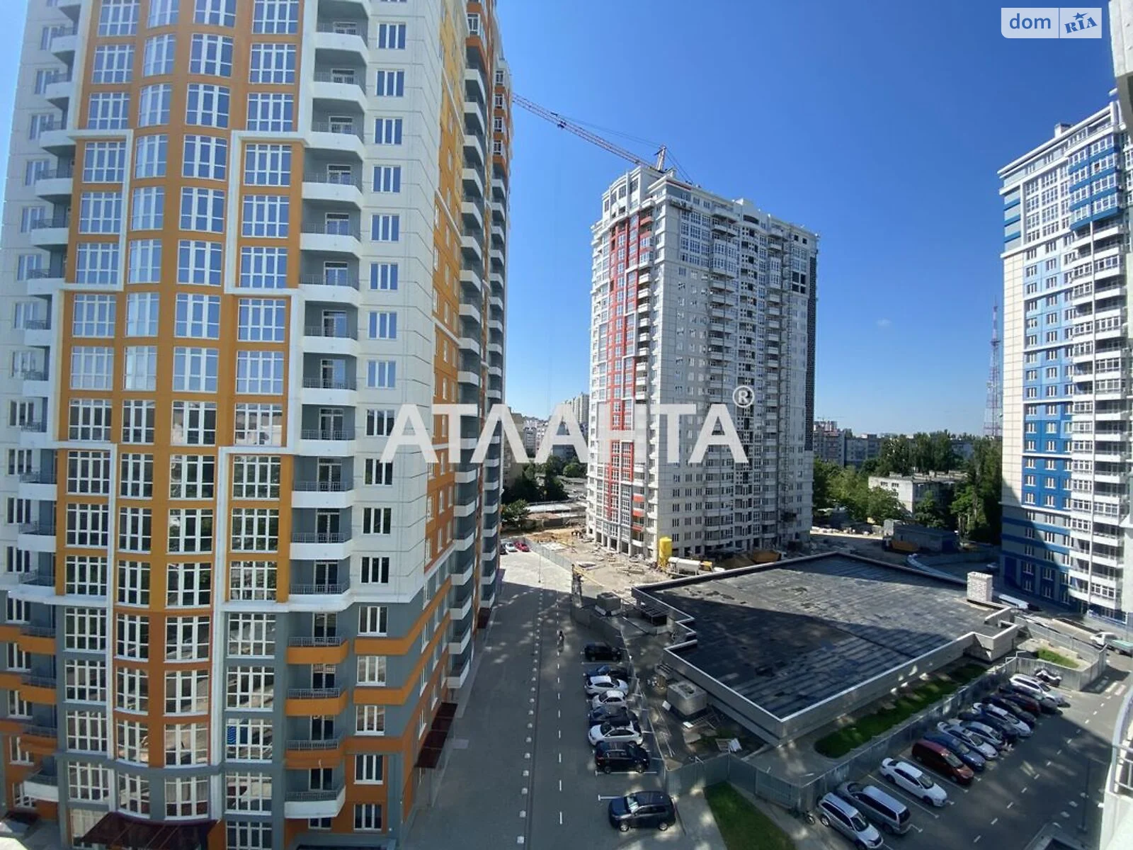 Продается 2-комнатная квартира 100.8 кв. м в Одессе, просп. Гагарина