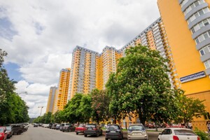 Продажа квартиры, Киев, р‑н. Минский Массив, ст.м. Минская, Кондратюка Юрія вулиця, дом 4