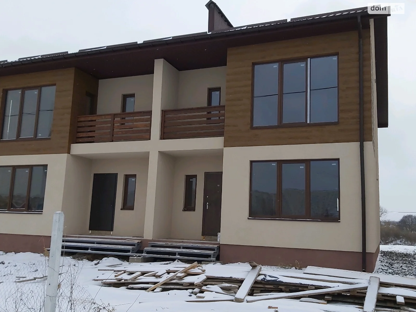 Продається будинок 2 поверховий 190 кв. м з каміном, цена: 125000 $