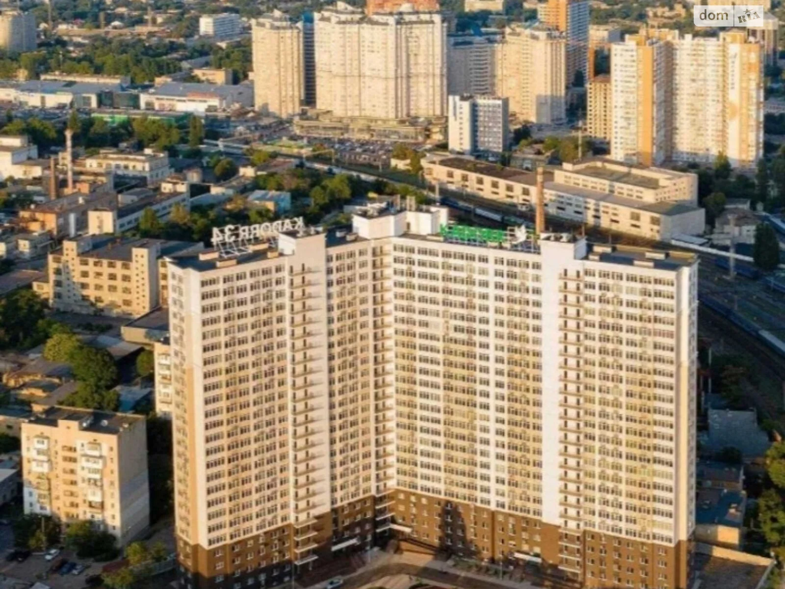 Продается 1-комнатная квартира 42 кв. м в Одессе, ул. Бассейная - фото 1