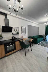 Продается 2-комнатная квартира 41 кв. м в Киеве, Максимовича (Онуфрия Трутенко) улица