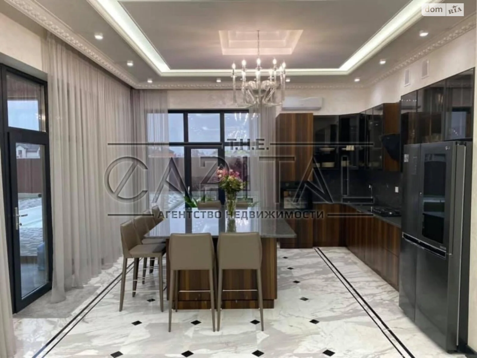 Продается дом на 2 этажа 430 кв. м с садом, цена: 495000 $ - фото 1
