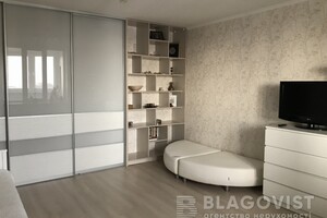 Продается 2-комнатная квартира 75 кв. м в Киеве, Петра Григоренко проспект