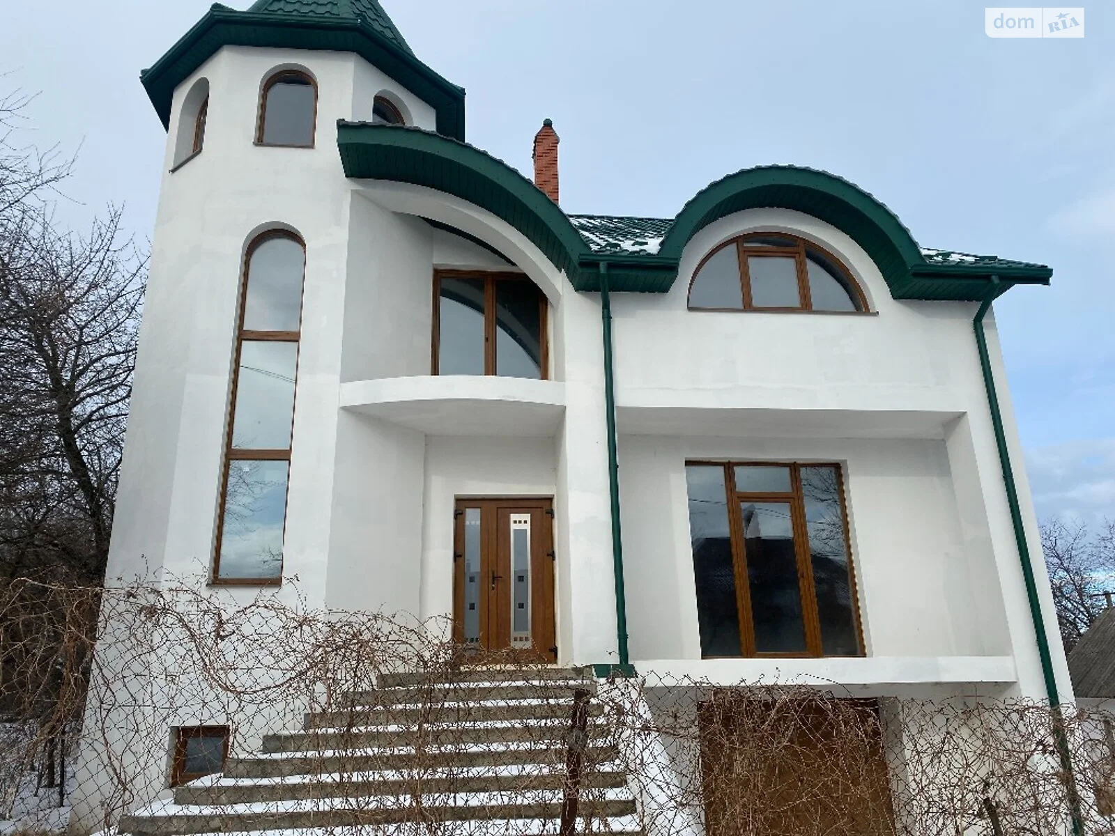 Продается дом на 2 этажа 270 кв. м с камином, цена: 130000 $ - фото 1