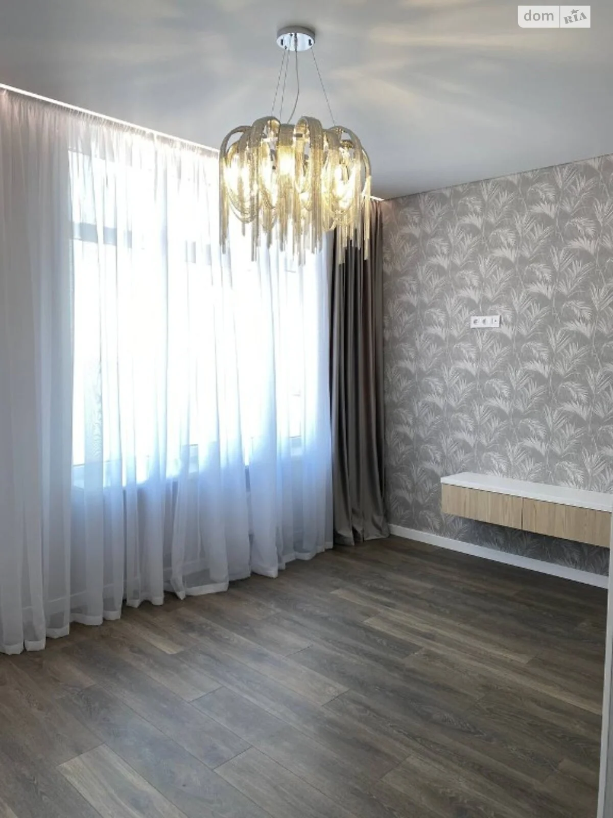 Продается 2-комнатная квартира 73 кв. м в Одессе, просп. Гагарина, 19 - фото 1