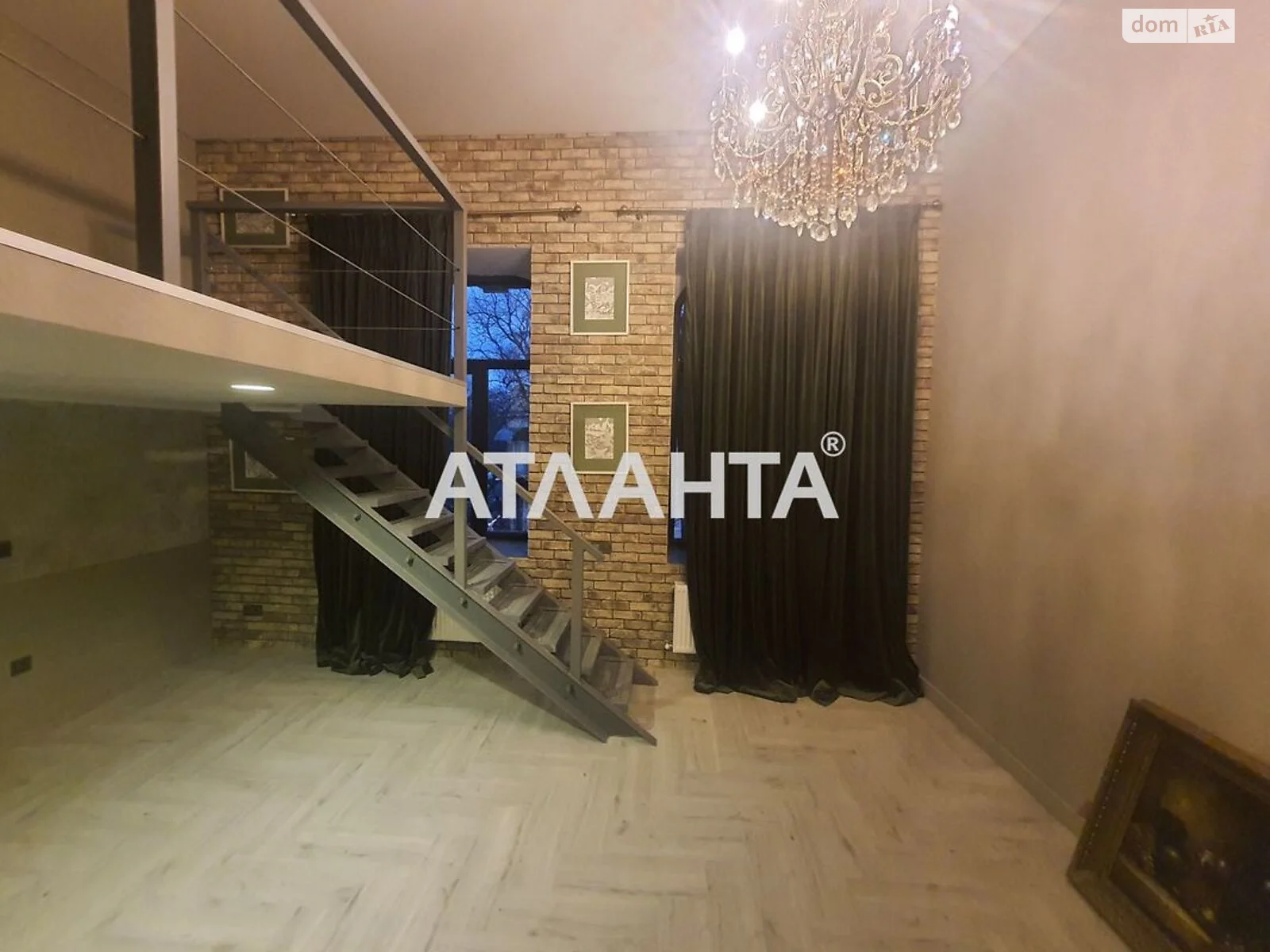 Продается 1-комнатная квартира 44.5 кв. м в Одессе, ул. Троицкая - фото 1