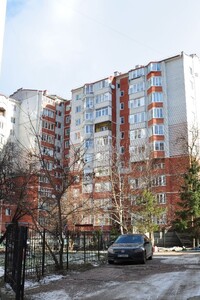 Продается 3-комнатная квартира 84 кв. м в Ивано-Франковске, цена: 44990 $