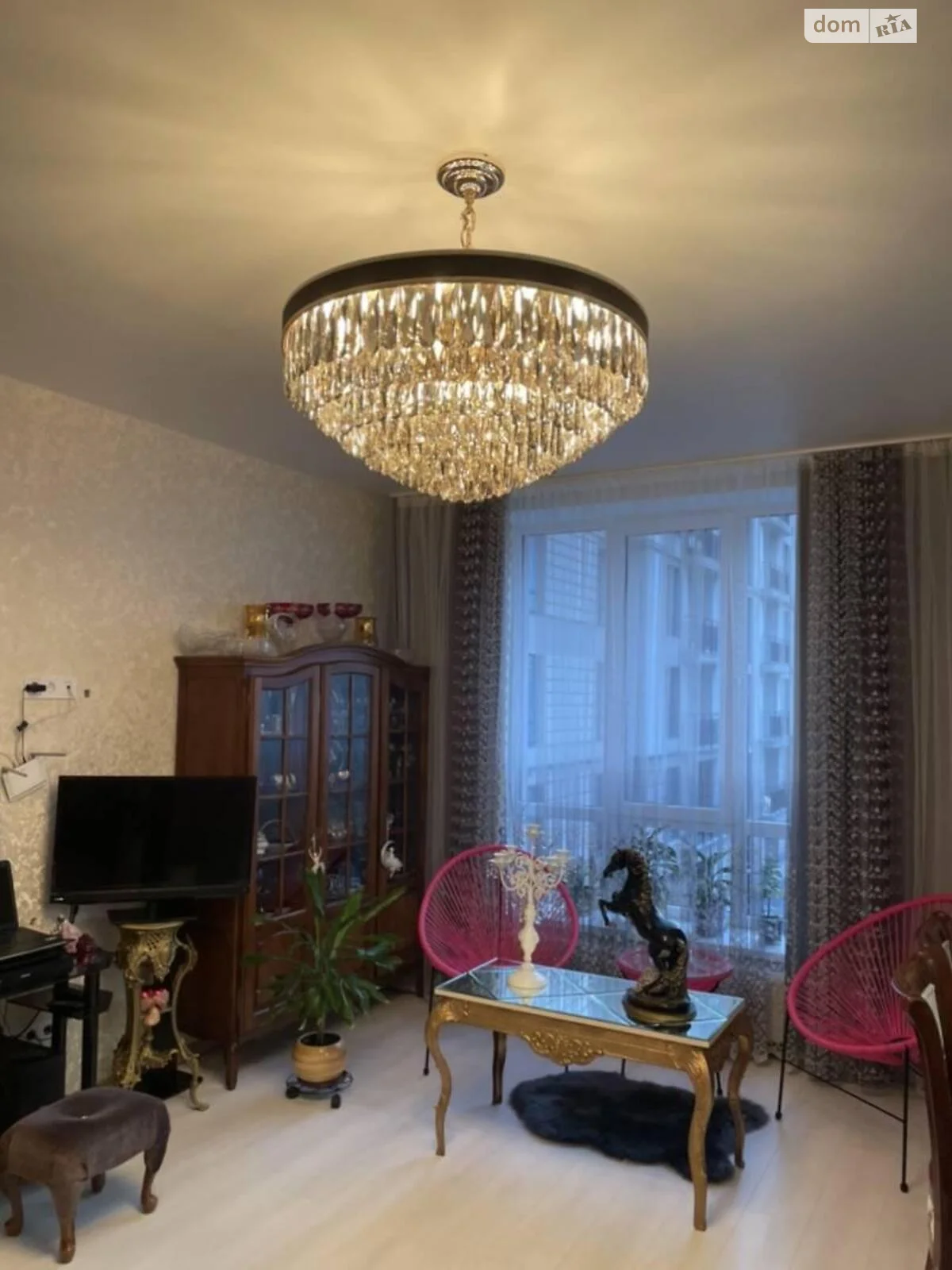 Продається 1-кімнатна квартира 40.8 кв. м у Одесі, вул. Чехова