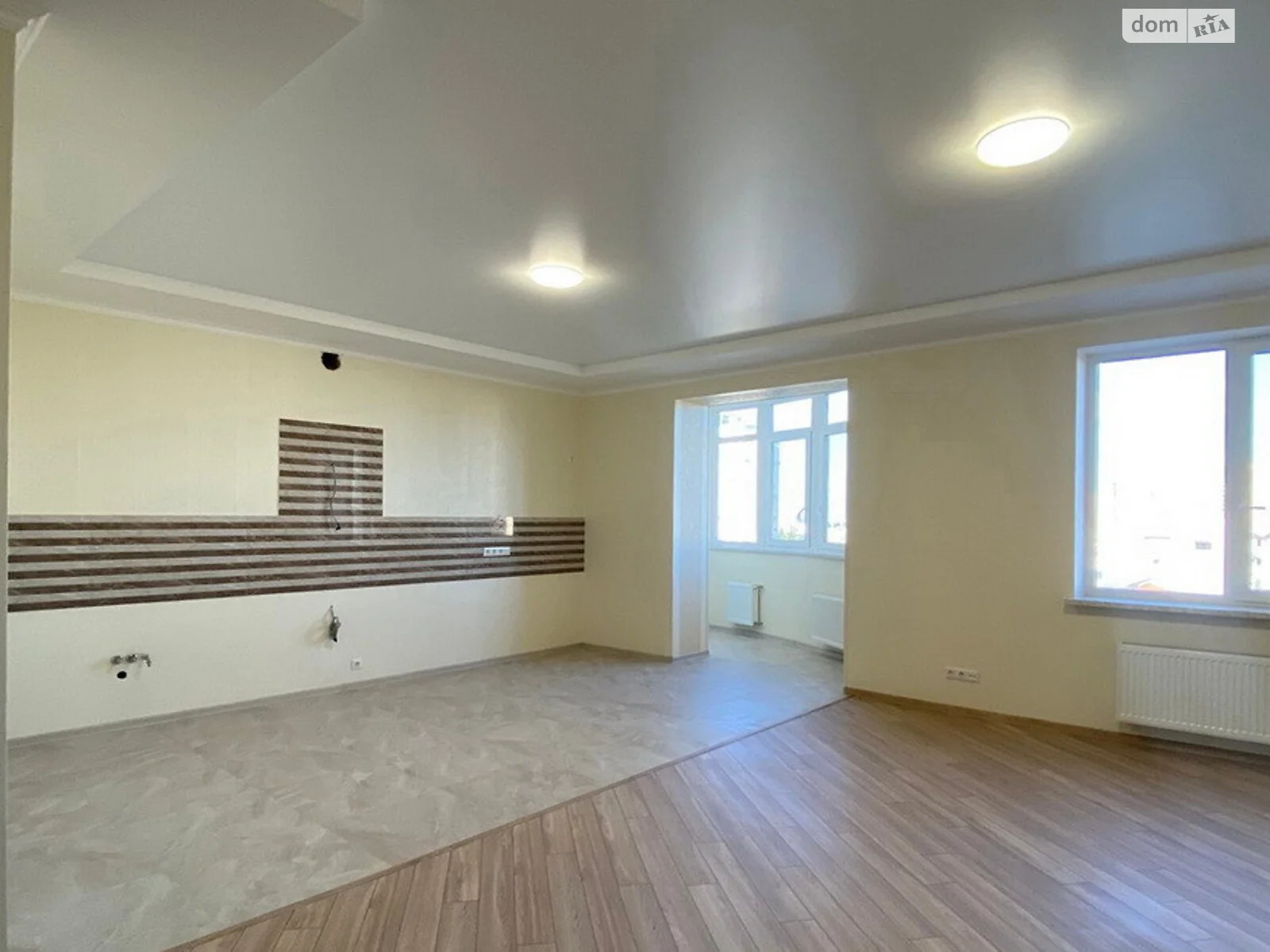 Продается 1-комнатная квартира 50 кв. м в Одессе, ул. Маршала Говорова, 8 - фото 1