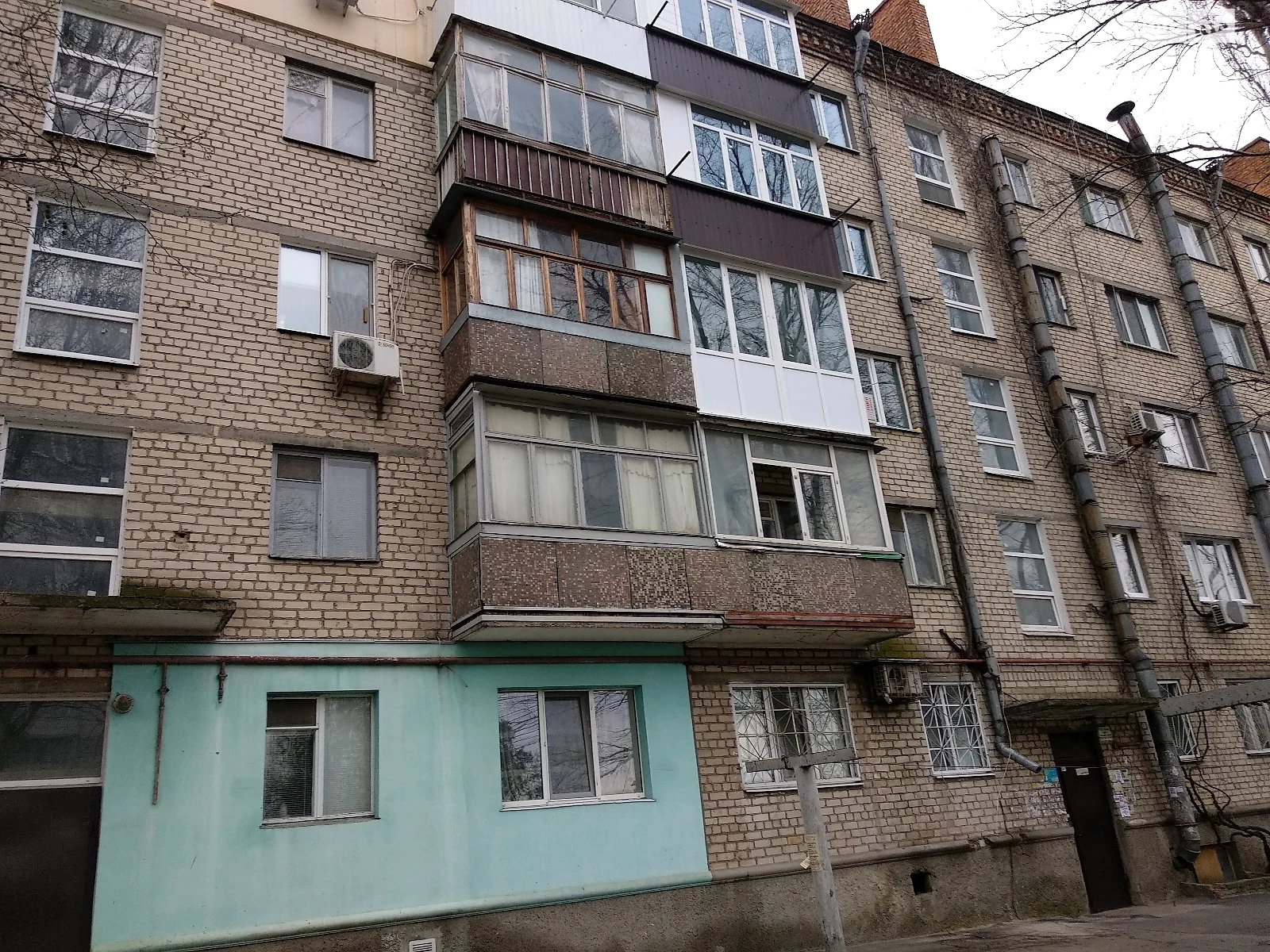 Продається 3-кімнатна квартира 62 кв. м у Миколаєві, просп. Героїв України, 10