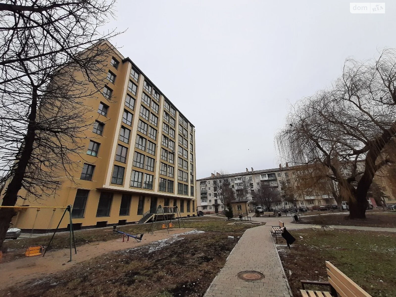 Продается 2-комнатная квартира 73 кв. м в Ивано-Франковске, цена: 72800 $ - фото 1