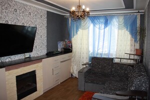 Продается 3-комнатная квартира 66 кв. м в Харькове, Зубенко Владислава Тимуровцев улица