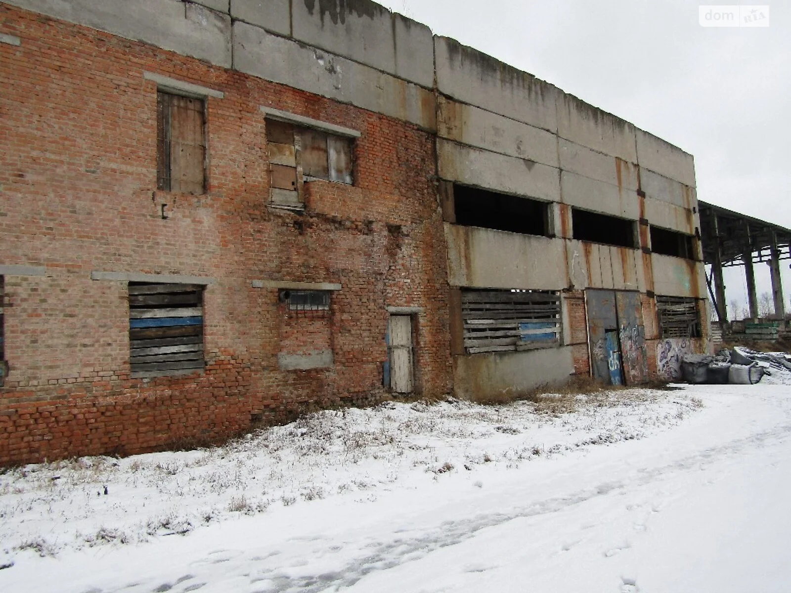 Продається приміщення вільного призначення 400 кв. м в 1-поверховій будівлі, цена: 250000 $