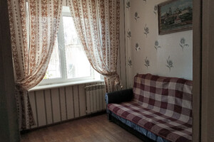 Продается 4-комнатная квартира 76.2 кв. м в Энергодаре, Молодіжна