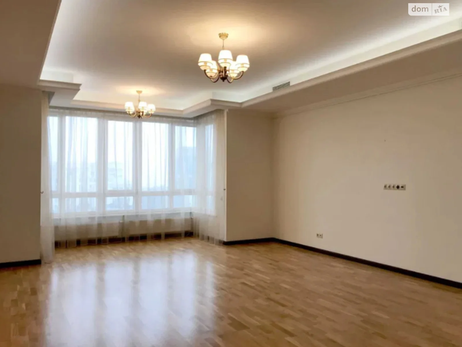 Здається в оренду 5-кімнатна квартира 250 кв. м у Києві, вул. Інститутська, 18А