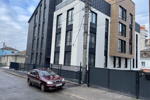Продаж квартири, Тернопіль, р‑н. Старий парк, Петрушевича вулиця, буд. 8
