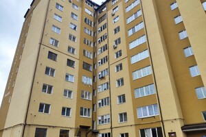 Продается 3-комнатная квартира 97 кв. м в Ивано-Франковске, Черновола (Пушкина) улица