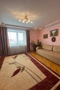 Сдается в аренду 2-комнатная квартира 68 кв. м в Тернополе, Новый Свет улица