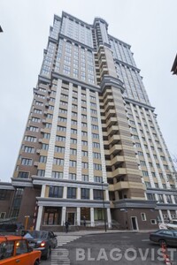 Продается 2-комнатная квартира 63.9 кв. м в Киеве, Саксаганского улица