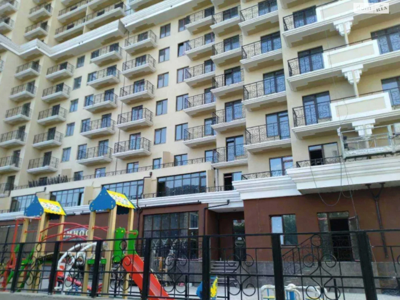 Продается 1-комнатная квартира 41 кв. м в Одессе, ул. Педагогическая, 23
