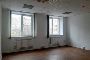 Здається в оренду офіс 66.7 кв. м в бізнес-центрі, цена: 13400 грн