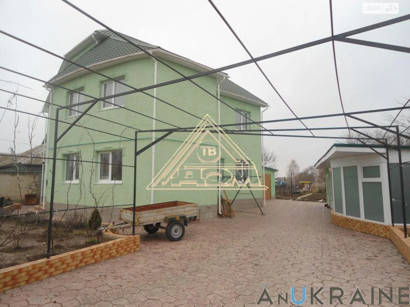 Продається будинок 2 поверховий 205 кв. м з каміном, цена: 250000 $