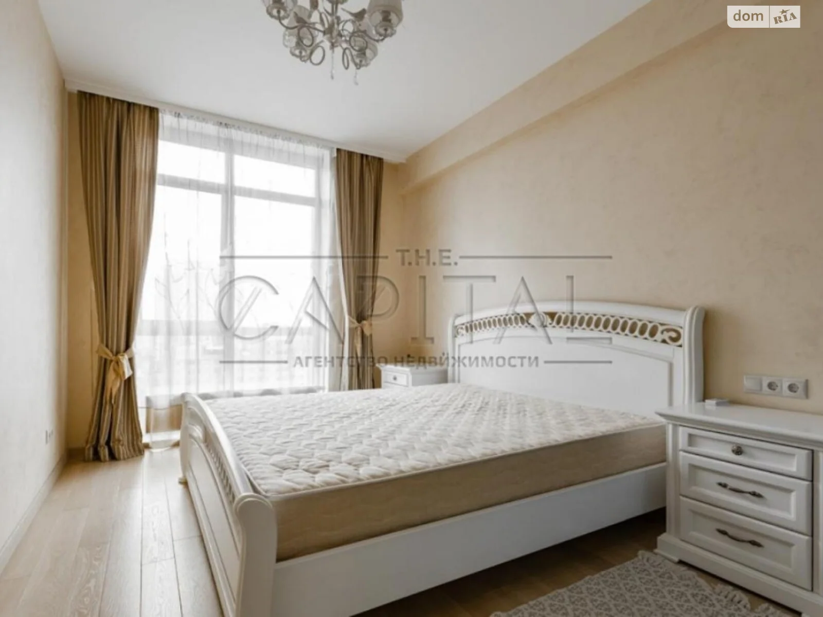 Продается 1-комнатная квартира 69 кв. м в Киеве, ул. Андрея Верхогляда(Драгомирова), 2А - фото 1