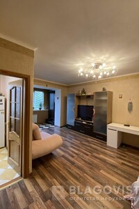 Продается 1-комнатная квартира 31 кв. м в Киеве, Юрия Гагарина проспект