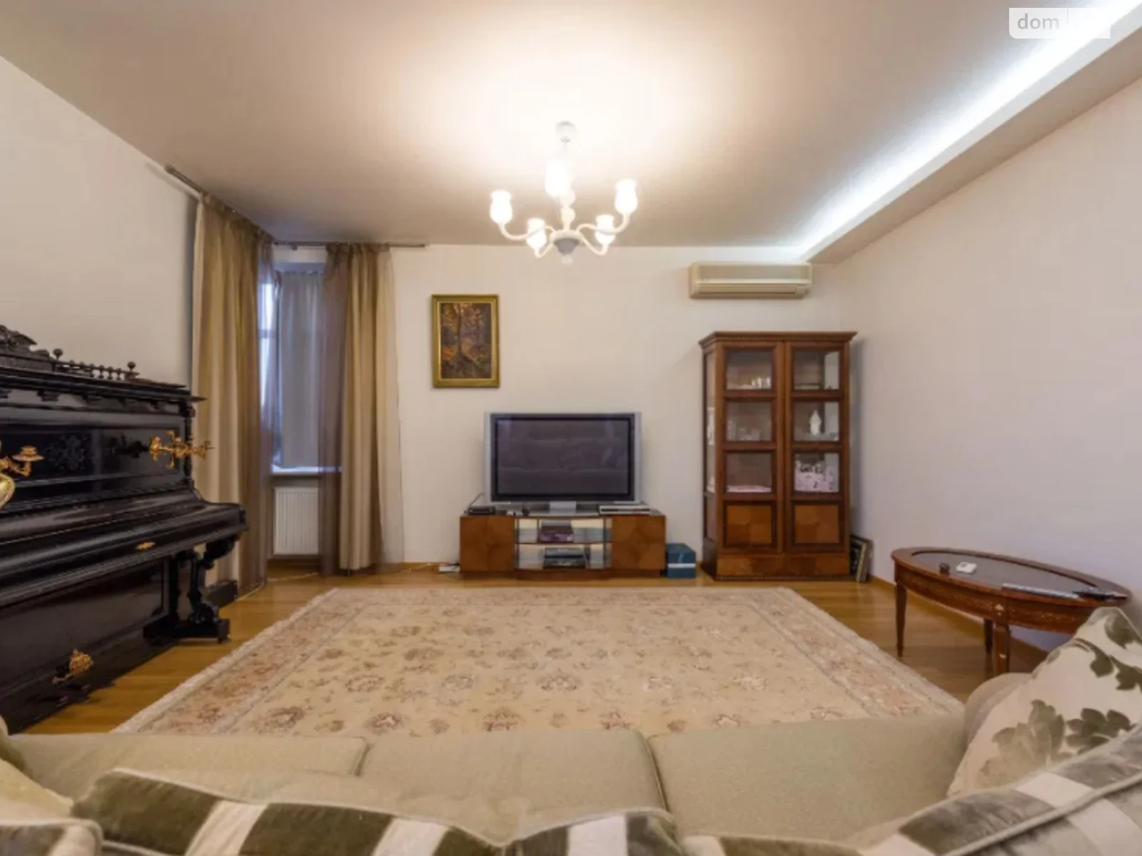 Продается 4-комнатная квартира 198 кв. м в Киеве, ул. Старонаводницкая, 13А - фото 1