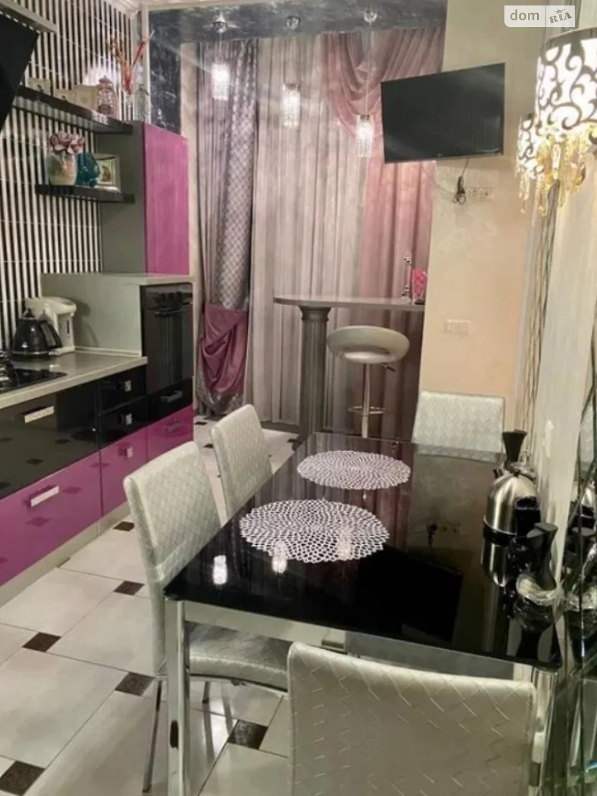 Продається 2-кімнатна квартира 102 кв. м у Полтаві, цена: 275000 $ - фото 1