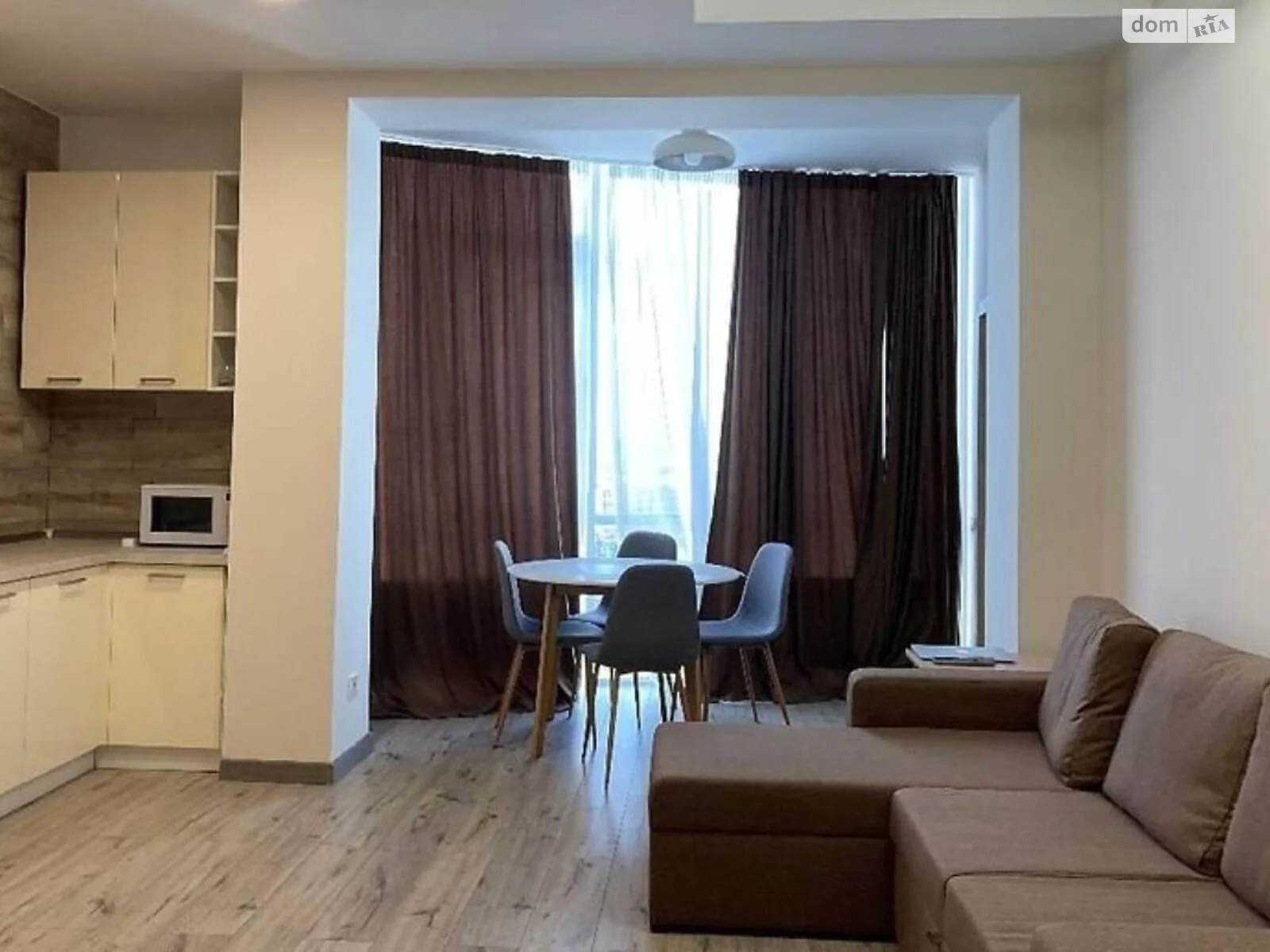 Продается 2-комнатная квартира 68 кв. м в Одессе, ул. Маршала Говорова