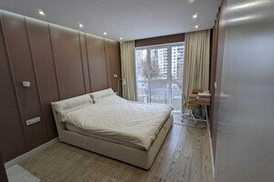 Продается 2-комнатная квартира 54 кв. м в Киеве, Ушицкая улица