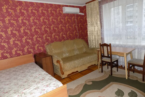 Сдается в аренду 2-комнатная квартира 50 кв. м в Виннице, Константиновича улица