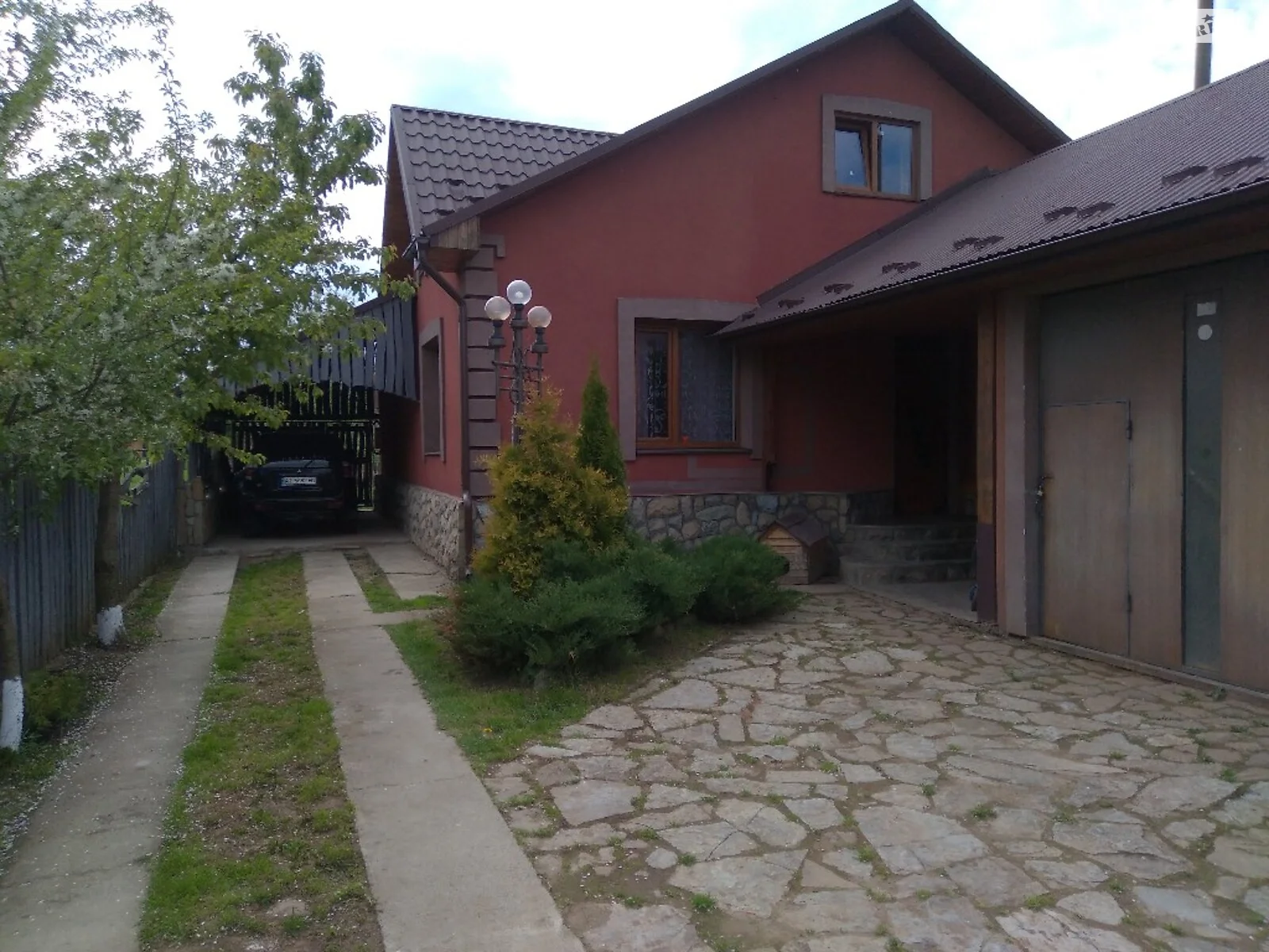 Продается дом на 2 этажа 120 кв. м с верандой, цена: 84000 $ - фото 1