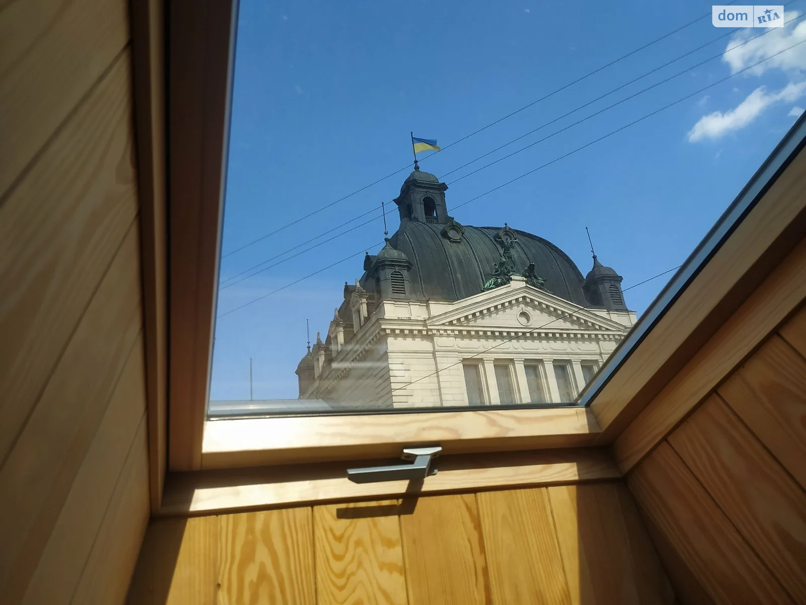 просп. Свободы, 49 Галицкий Львов - фото 1