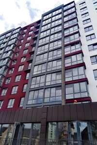 Продается 2-комнатная квартира 62.8 кв. м в Ивано-Франковске, Княгинин (Ковпака) улица