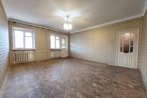 Продаж квартири, Луцьк, р‑н. Центр, Перемоги проспект