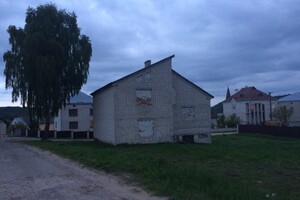 Продається будинок 2 поверховий 220 кв. м з верандою, Грушевського вулиця